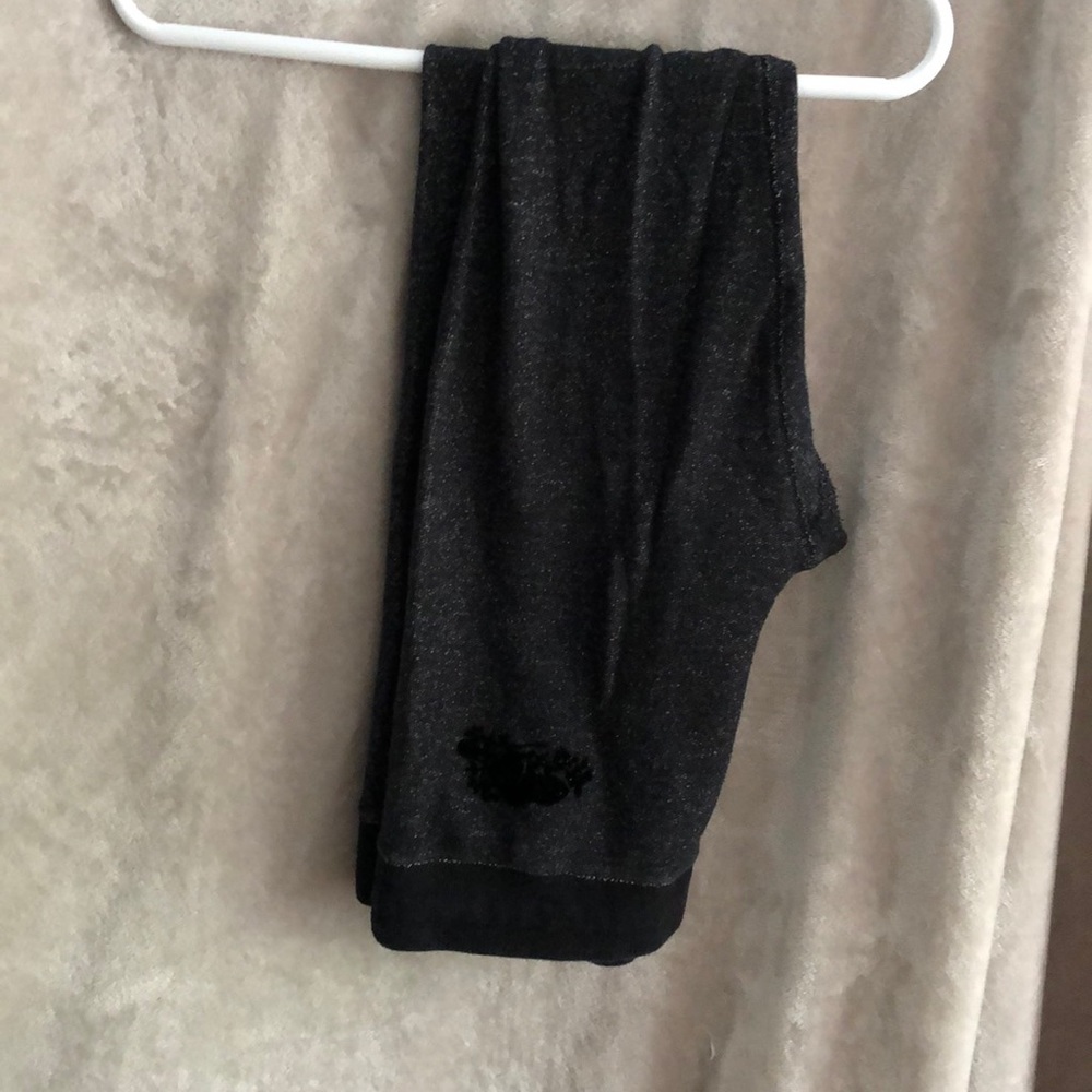 Dark gray roots sweatpants